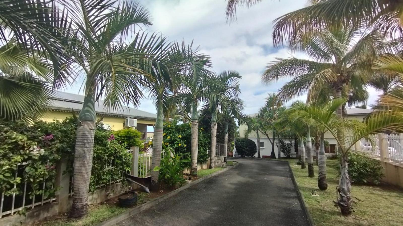F2 Residence Oasis Terre Rouge A Saint Pierre Eksteriør bilde